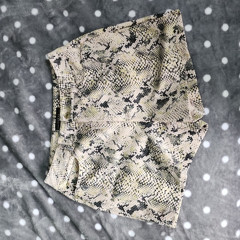 Guess highwaisted short